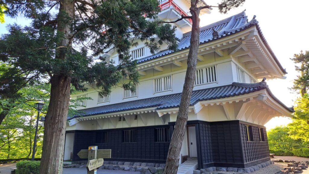 Kubota Castle Corner Turret