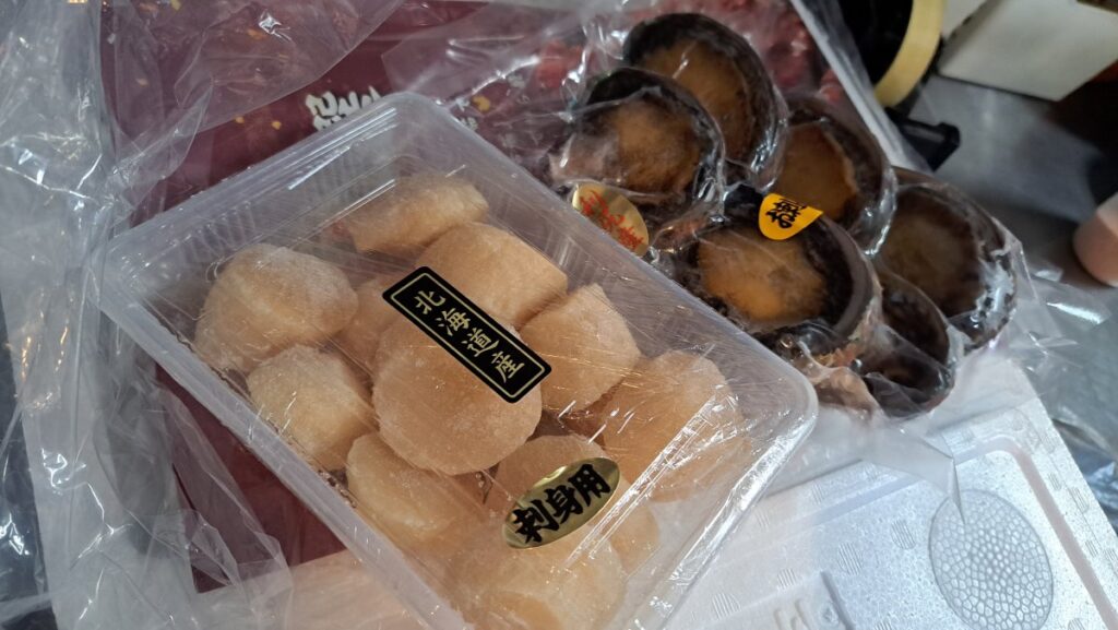 Awabi and hotate