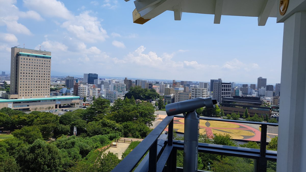 A panoramic view of downtown Hamamatsu from the castle keep.