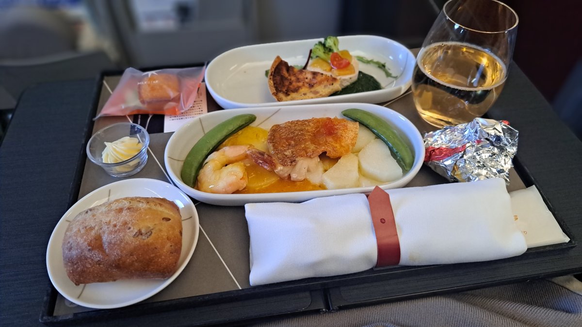 First Class Meal (Haneda to Sapporo) – February 2025