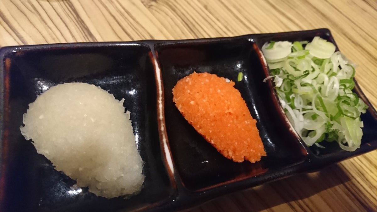 Three types of condiments to change the flavor