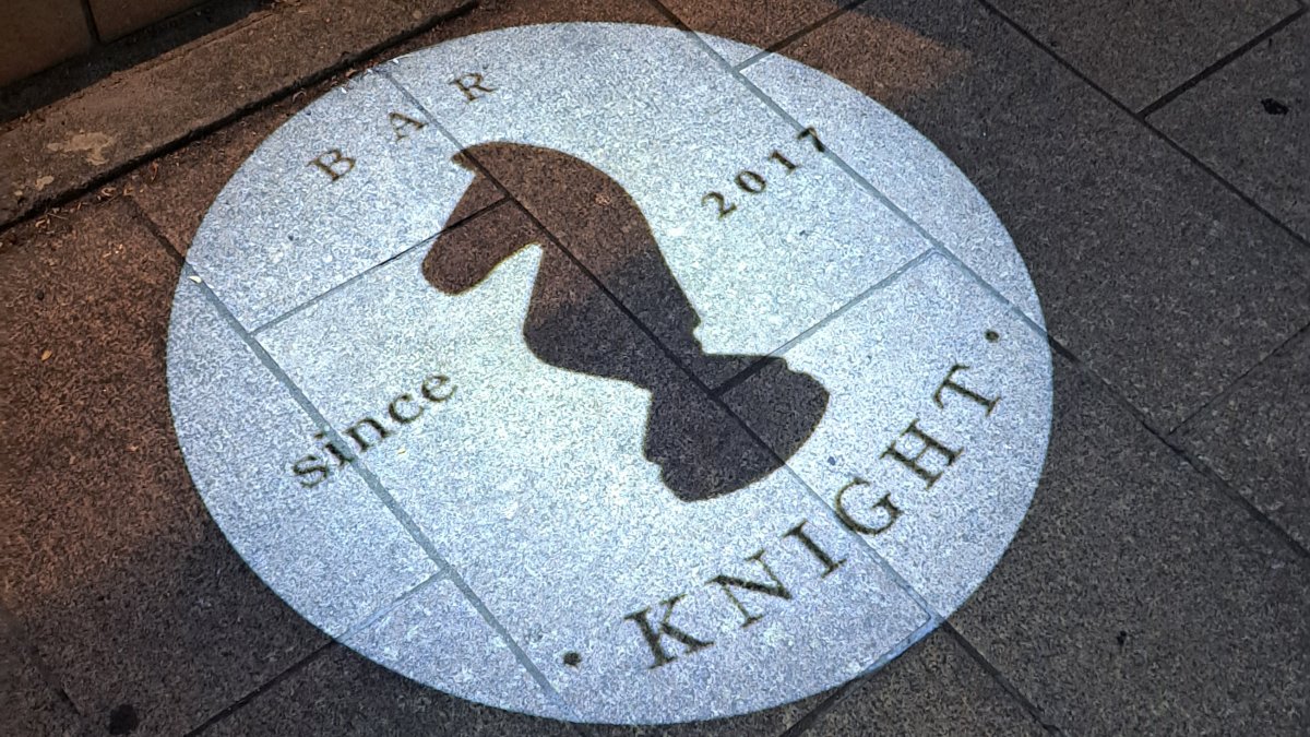 The lights of "BAR KNIGHT"