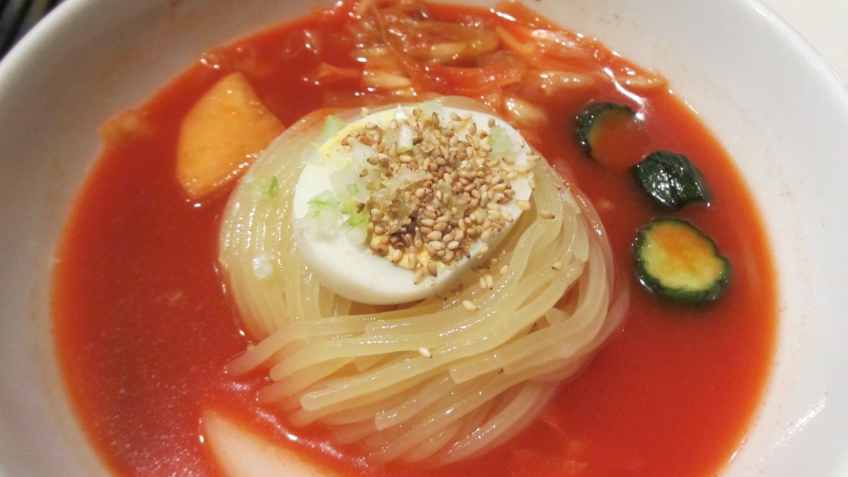 Seirokaku  Cold Noodles (Reimen)
