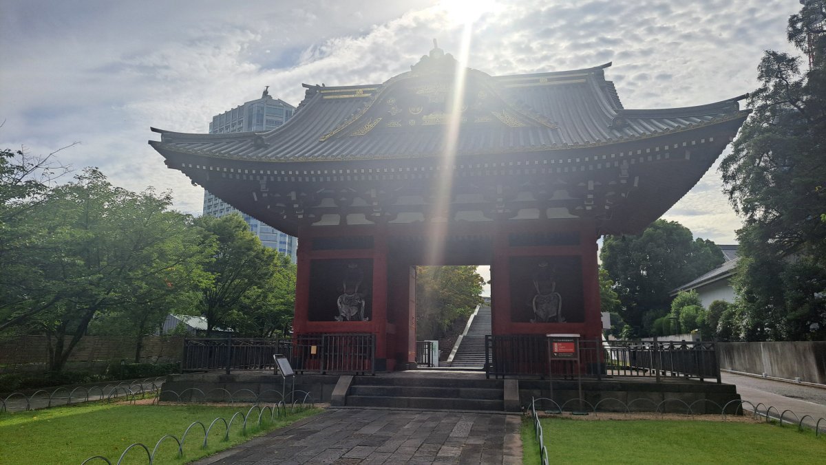 Former Main Gate of the Daitoku-in Mausoleum