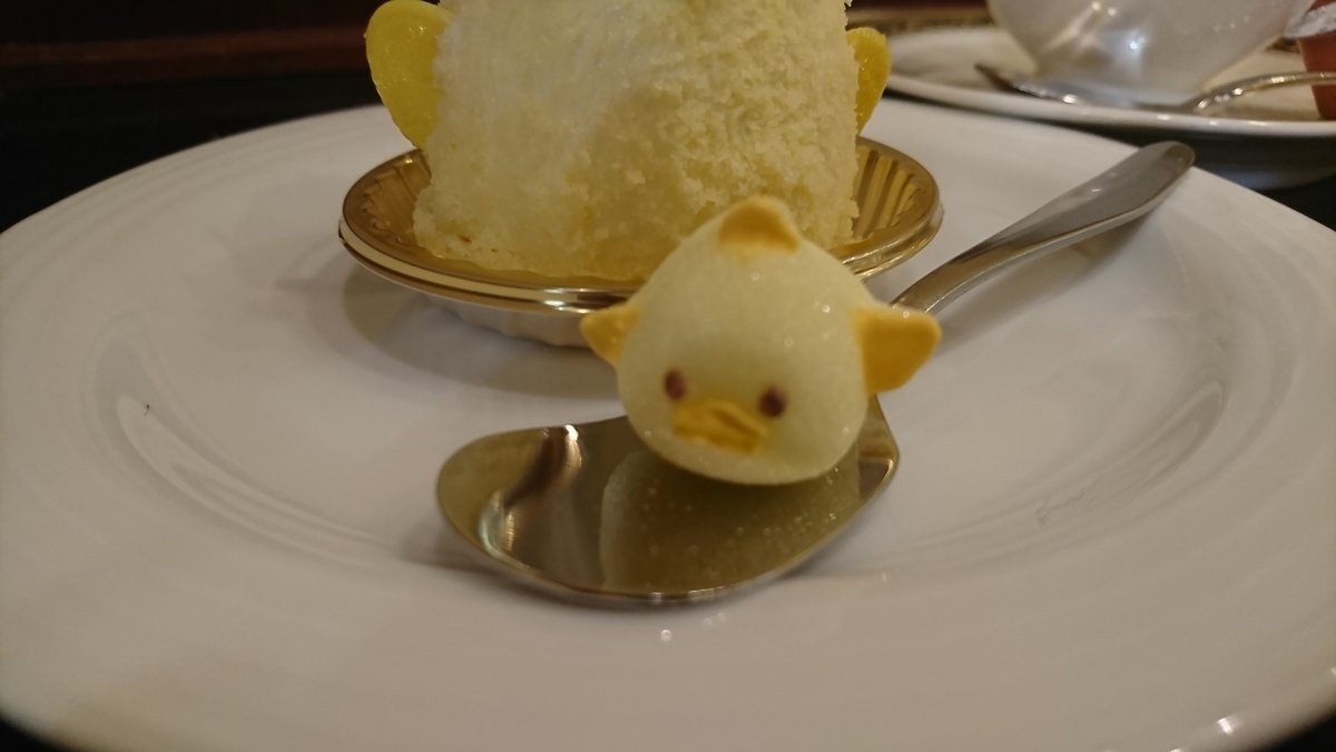 スプーンに乗ったミニぴよりん